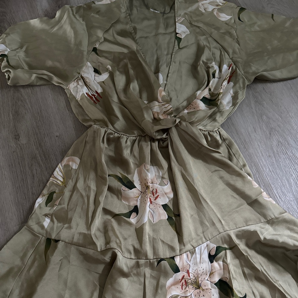 Zara floral stress